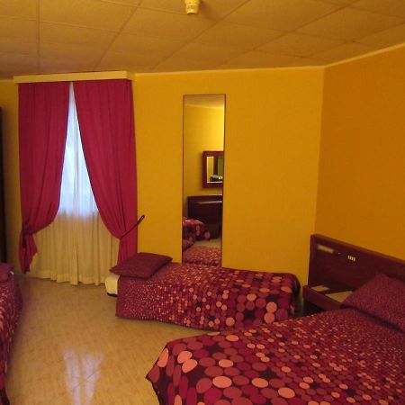B&B The Sun Swimming & Pool Turim Exterior foto