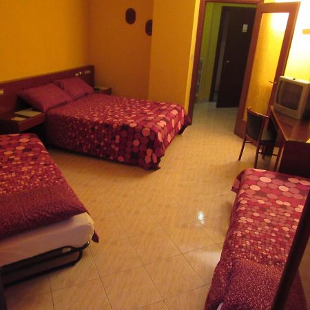 B&B The Sun Swimming & Pool Turim Exterior foto