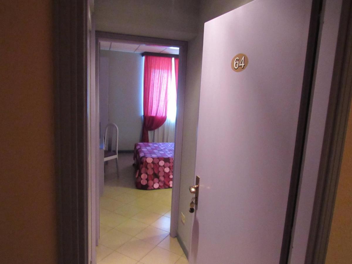 B&B The Sun Swimming & Pool Turim Exterior foto