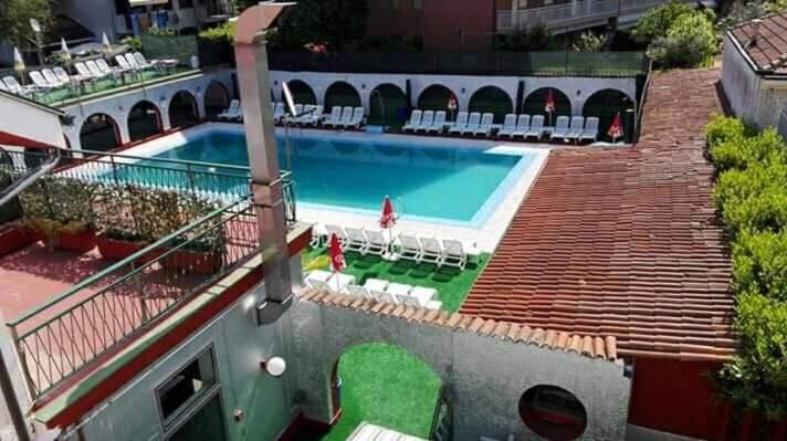 B&B The Sun Swimming & Pool Turim Exterior foto