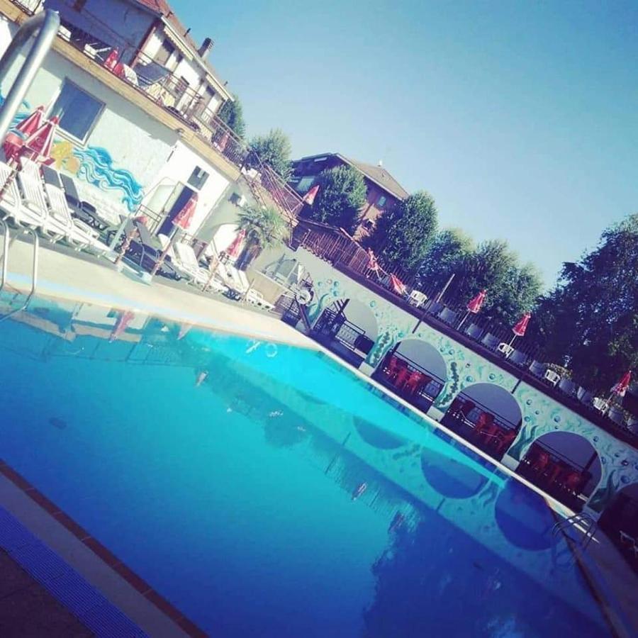 B&B The Sun Swimming & Pool Turim Exterior foto